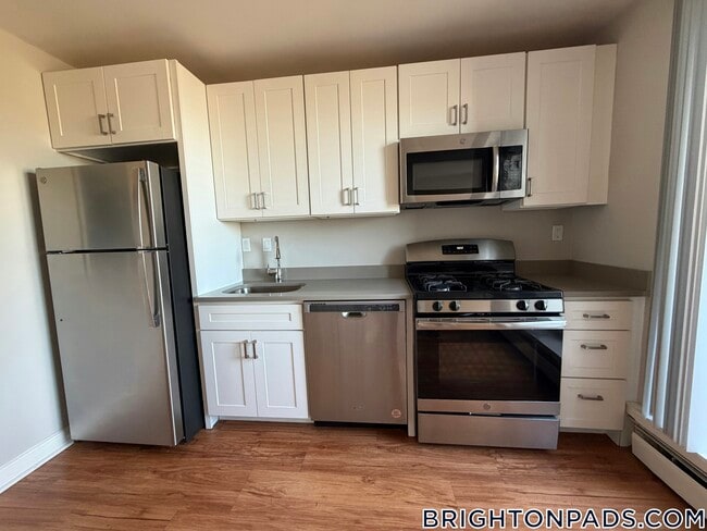 9 Bronsdon St in Boston, MA - Building Photo - Building Photo