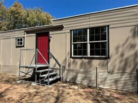 87 Paris Dr in Pottsboro, TX - Building Photo