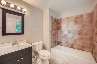 33914 35th Ave SW in Federal Way, WA - Building Photo - Building Photo