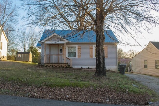 property at 231 Mockingbird Dr