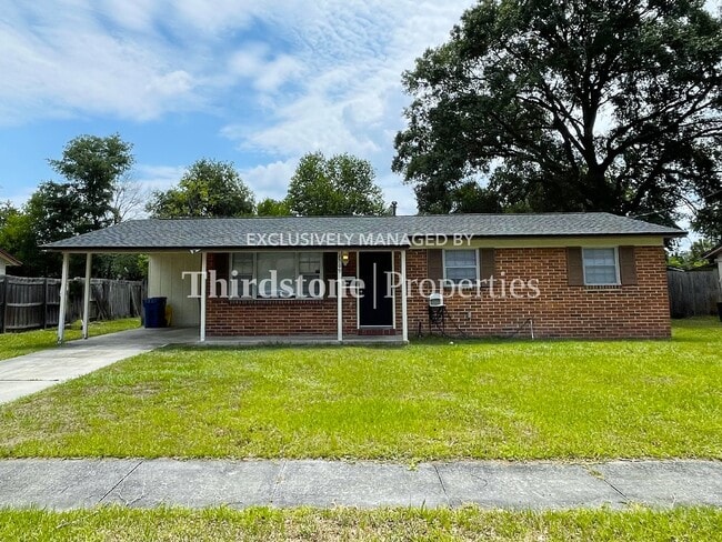 property at 2569 Kershaw Dr W