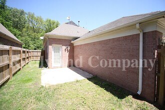 7063 Parkbrook Ln in Cordova, TN - Building Photo - Building Photo
