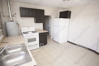 411 Dodge Rd in El Paso, TX - Building Photo - Building Photo