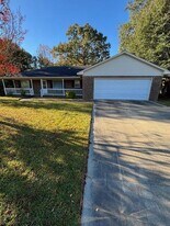 5075 Ridge St in Dalzell, SC - Building Photo