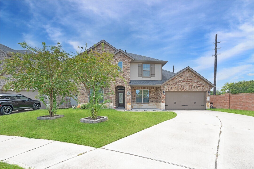 5702 Metaphor Wy in Rosenberg, TX - Building Photo