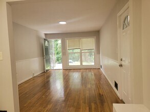 1854 Evans Dr SW in Atlanta, GA - Building Photo - Building Photo