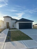 2 N 48th Ln in McAllen, TX - Building Photo
