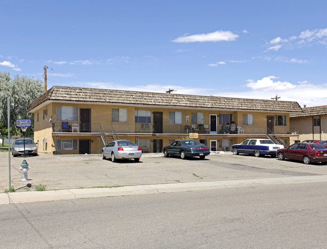 2135 Norman Ln in Pueblo, CO - Building Photo - Building Photo