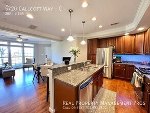 5720 Callcott Way in Alexandria, VA - Building Photo - Building Photo