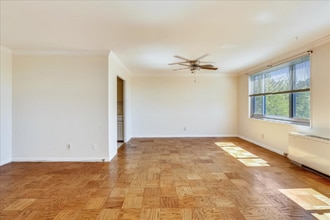 1900 Lyttonsville Rd in Silver Spring, MD - Building Photo - Building Photo