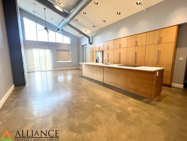 820 N Manhattan Ave in Manhattan, KS - Building Photo - Building Photo