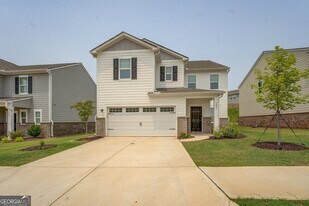 7061 Rochford Dr in Covington, GA - Building Photo