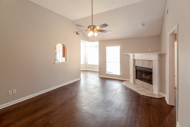 9807 Pigeon Roost Park Cir in Olive Branch, MS - Building Photo - Building Photo