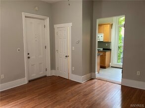 77 Johnson Park in Buffalo, NY - Building Photo - Building Photo