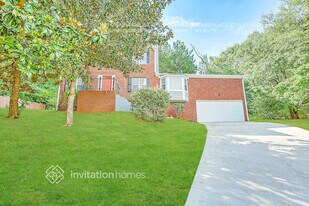 3863 Creekbank Cove in Decatur, GA - Building Photo