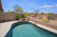 9616 E Chuckwagon Ln in Scottsdale, AZ - Foto de edificio - Building Photo