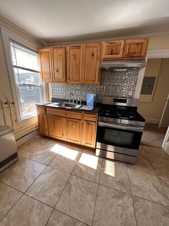 12-14-14 St Louis St in Burlington, VT - Building Photo