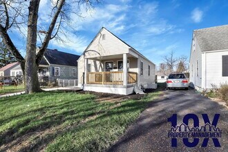 2453 McGuffey Rd in Columbus, OH - Building Photo - Building Photo