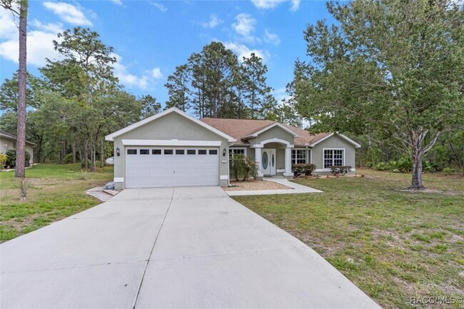 17 Eugenia Ct N in Homosassa, FL - Building Photo - Building Photo