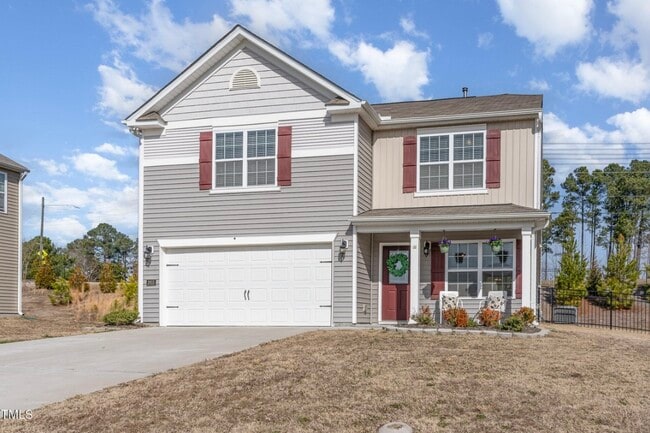 property at 2815 E Brookwood Ct