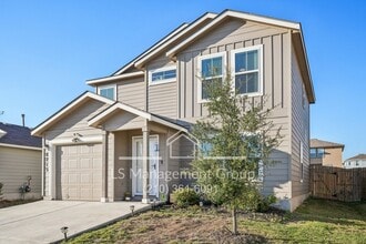 8215 Blue Canal in San Antonio, TX - Building Photo - Building Photo