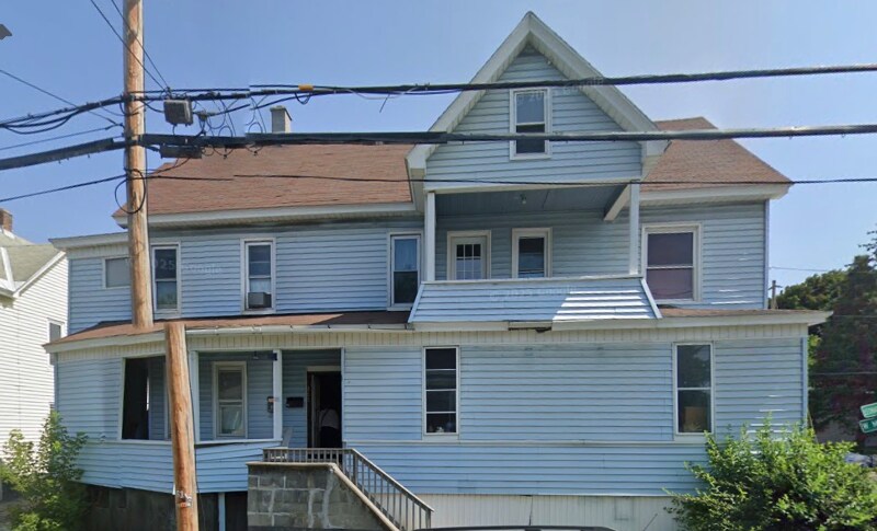 265 W Main St in Amsterdam, NY - Building Photo