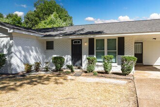 1860 Brookhaven Dr in Southaven, MS - Foto de edificio - Building Photo