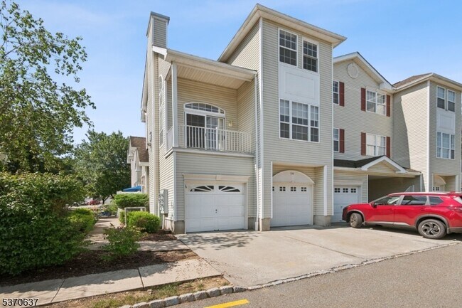 60 Hancock Dr in Morristown, NJ - Building Photo - Building Photo