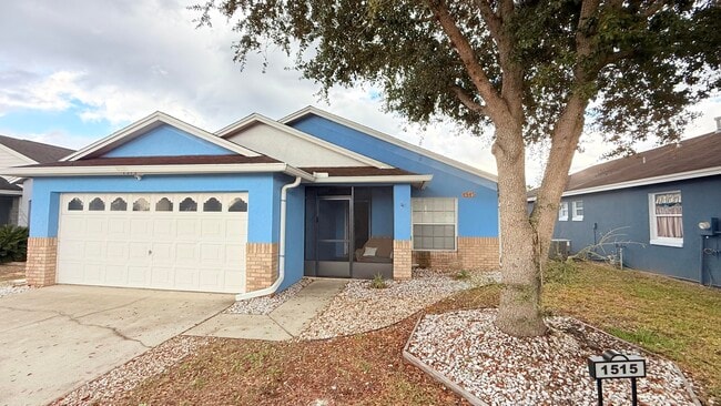 property at 1515 Oak Hill Trail