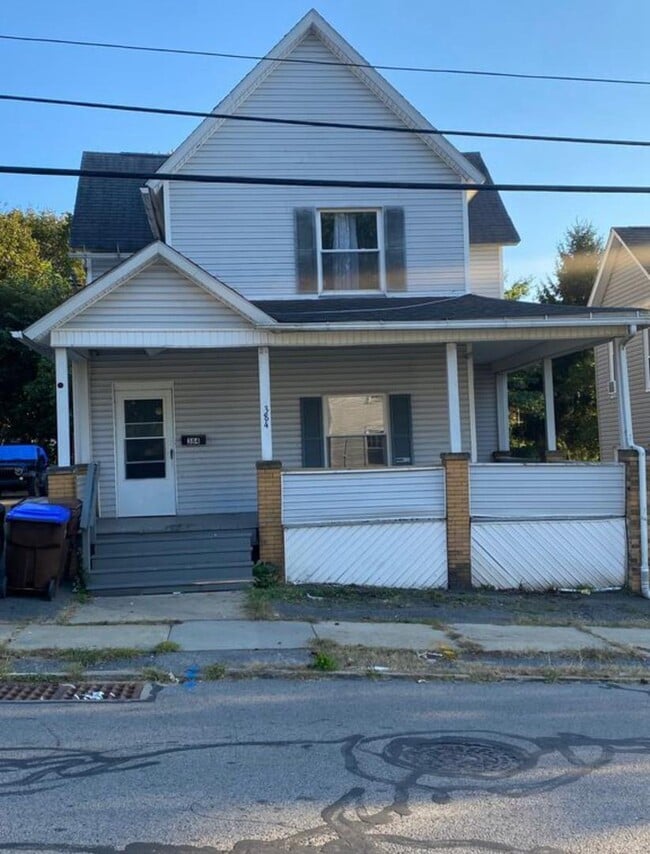 property at 384 Meek St