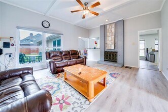 325 Brooks Ln in Coppell, TX - Building Photo - Building Photo