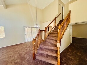 43242 Cottage Ln in Lancaster, CA - Foto de edificio - Building Photo