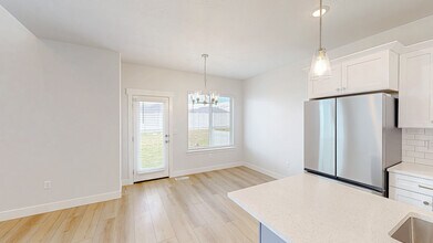 702 S 4500 S in Mapleton, UT - Building Photo - Building Photo