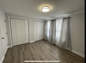 5735 Stonykill Dr in East Syracuse, NY - Building Photo - Building Photo