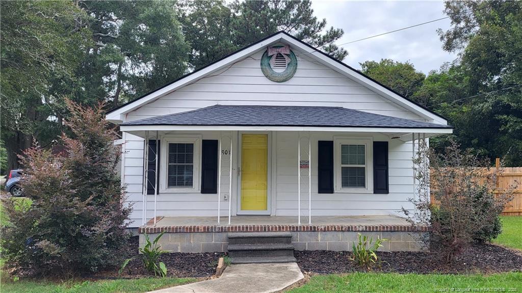 1901 Edgewood St in Lumberton, NC - Building Photo