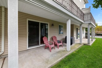 33 Jacob's Landing Way in Secaucus, NJ - Building Photo - Building Photo