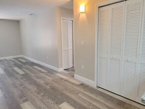 5008 Manatee Ave W in Bradenton, FL - Building Photo - Building Photo