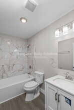 2056 Coleridge Dr in Jennings, MO - Building Photo - Building Photo