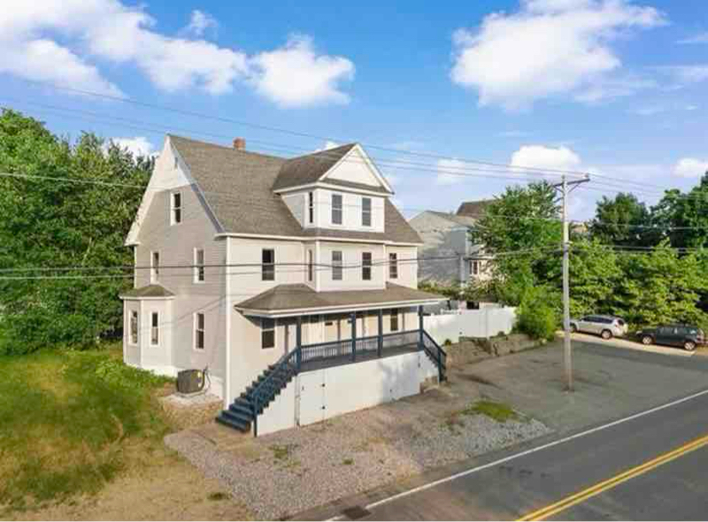 16 Fordway in Derry, NH - Building Photo