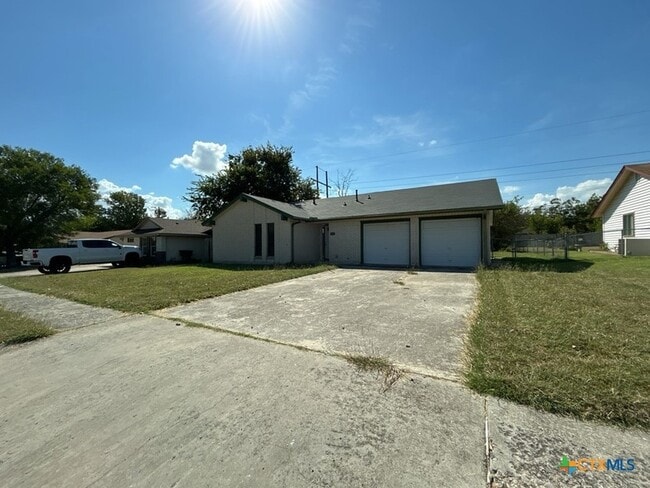 1202 Alta Mira Dr in Killeen, TX - Building Photo - Building Photo