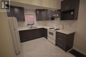 8 West St in Brampton, ON - Building Photo - Building Photo