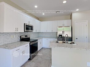 14524 W Poinsettia Dr in Surprise, AZ - Foto de edificio - Building Photo