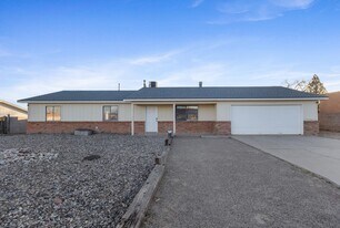 2104 Virgin Wood Rd NE in Rio Rancho, NM - Building Photo