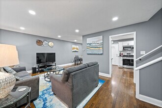 3729 W 75th Ave in Merrillville, IN - Foto de edificio - Building Photo