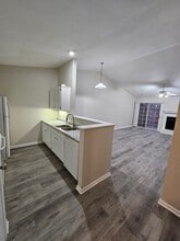 102 Village Ct in Havelock, NC - Foto de edificio - Building Photo