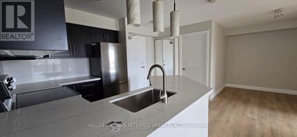 318-872 SHEPPARD Ave in Toronto, ON - Building Photo - Building Photo