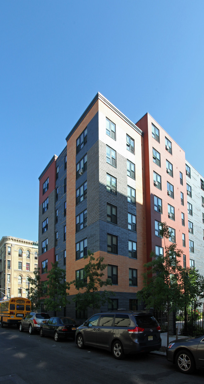 Legacy Houses in New York, NY - Building Photo - Building Photo