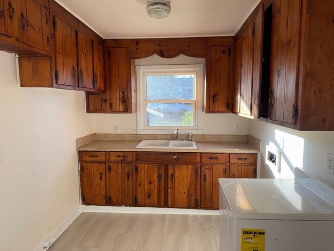 property at 1520 Effingham Rd