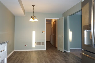 3055 Worcester Ln in Aurora, IL - Foto de edificio - Building Photo
