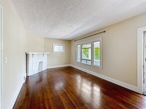 2683 Hampshire Rd, Unit 2 in Cleveland Heights, OH - Building Photo - Building Photo